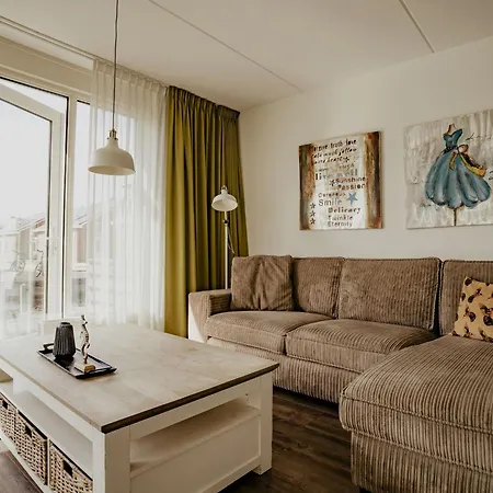 Assum By Interhome 3* Uitgeest